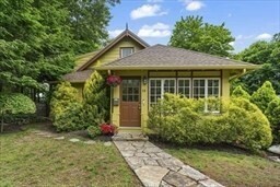 Property Photo:  50 Grove Hill Pk  MA 02460 