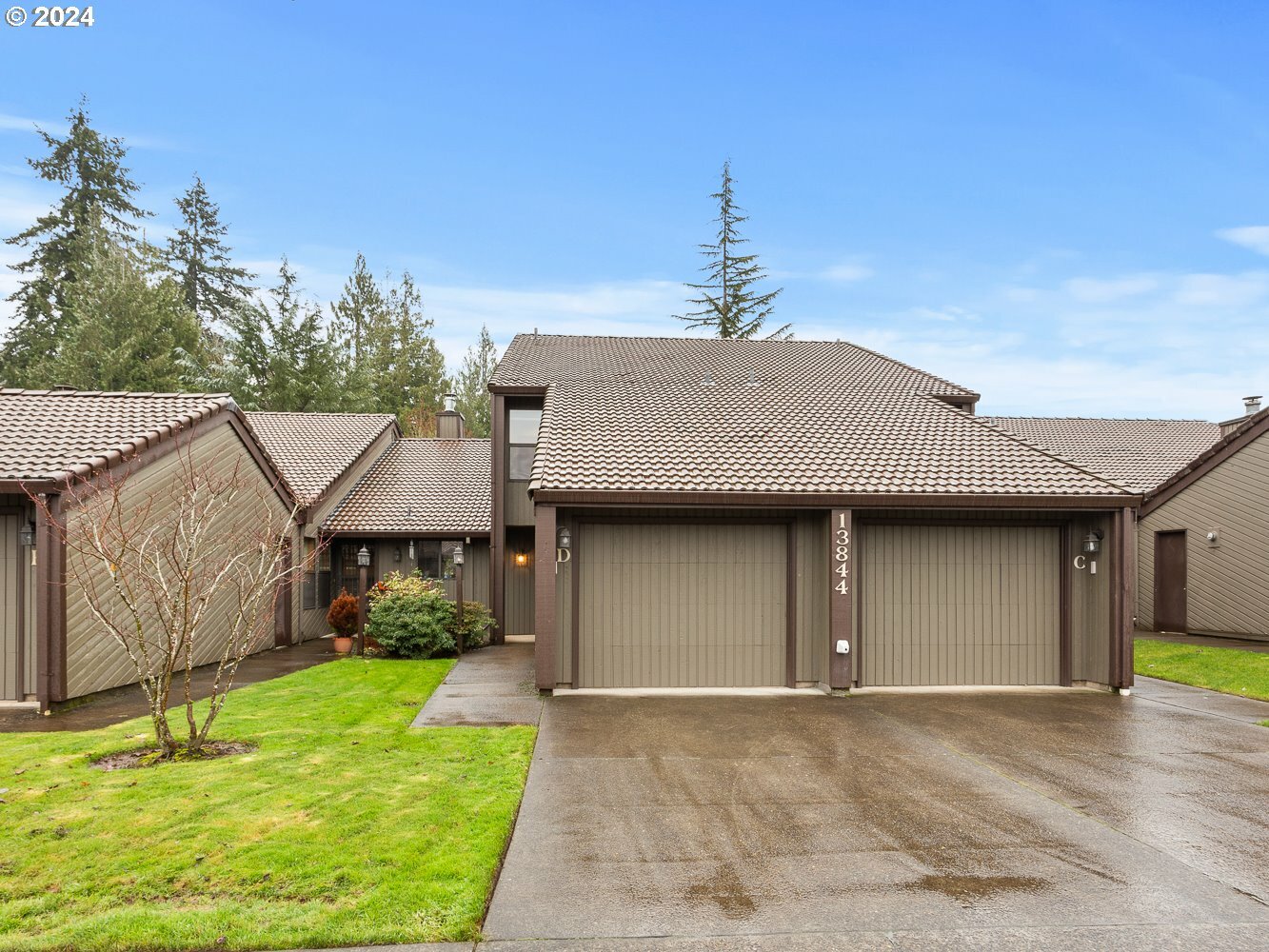 Property Photo:  13844 NW 10th Ct D  WA 98685 