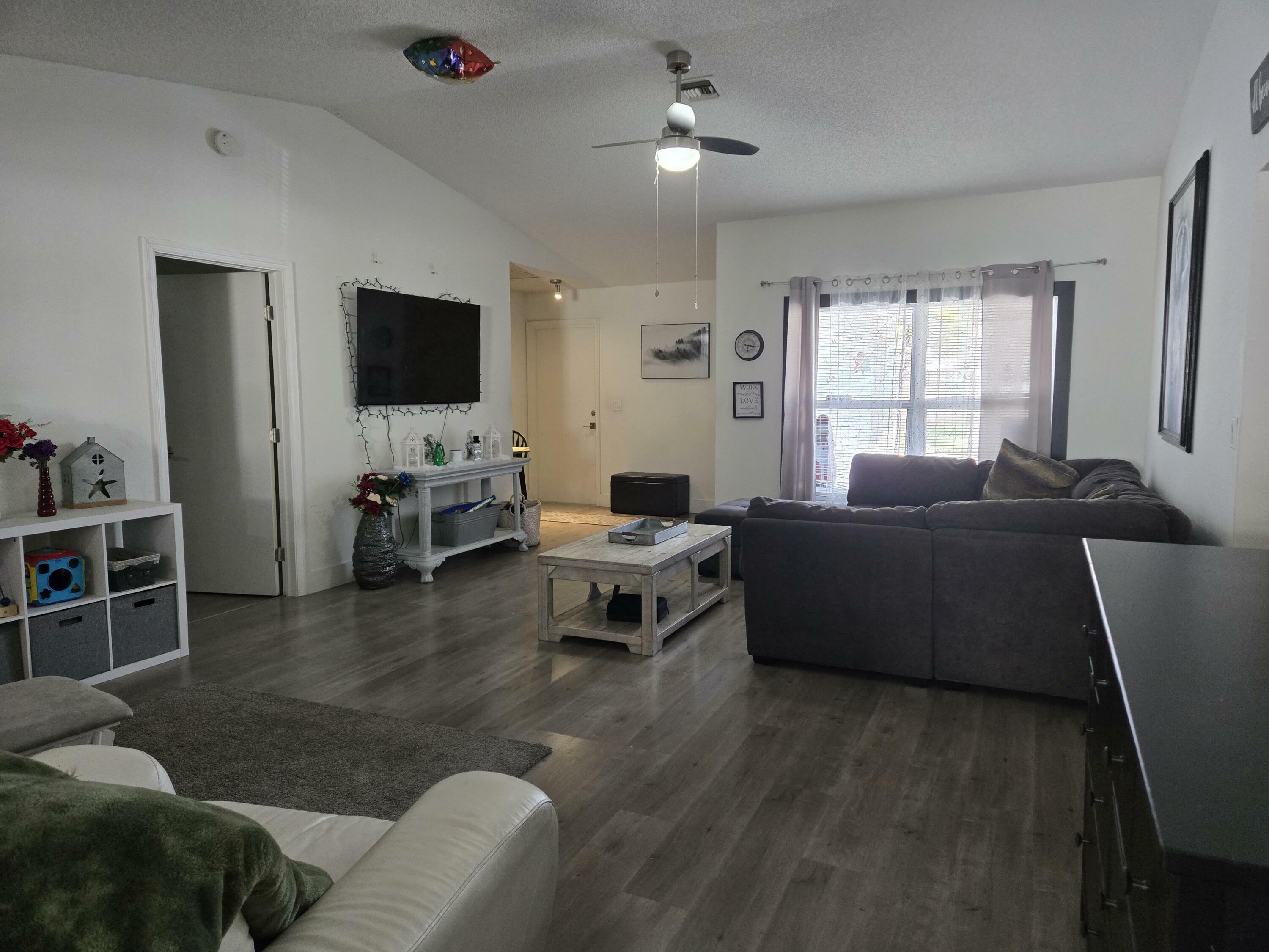 Property Photo:  7360 S Willow Springs Circle  FL 33436 