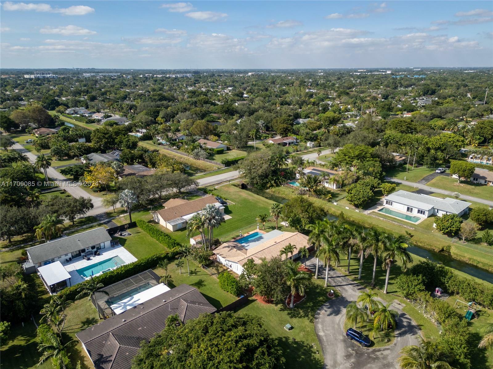 Property Photo:  18200 SW 86th Ave  FL 33157 