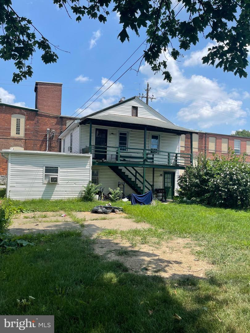 Property Photo:  211 Market St  PA 17070 