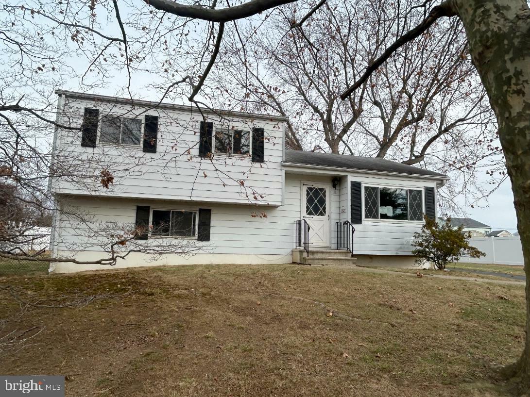 Property Photo:  11 Shirley La  NJ 08610 