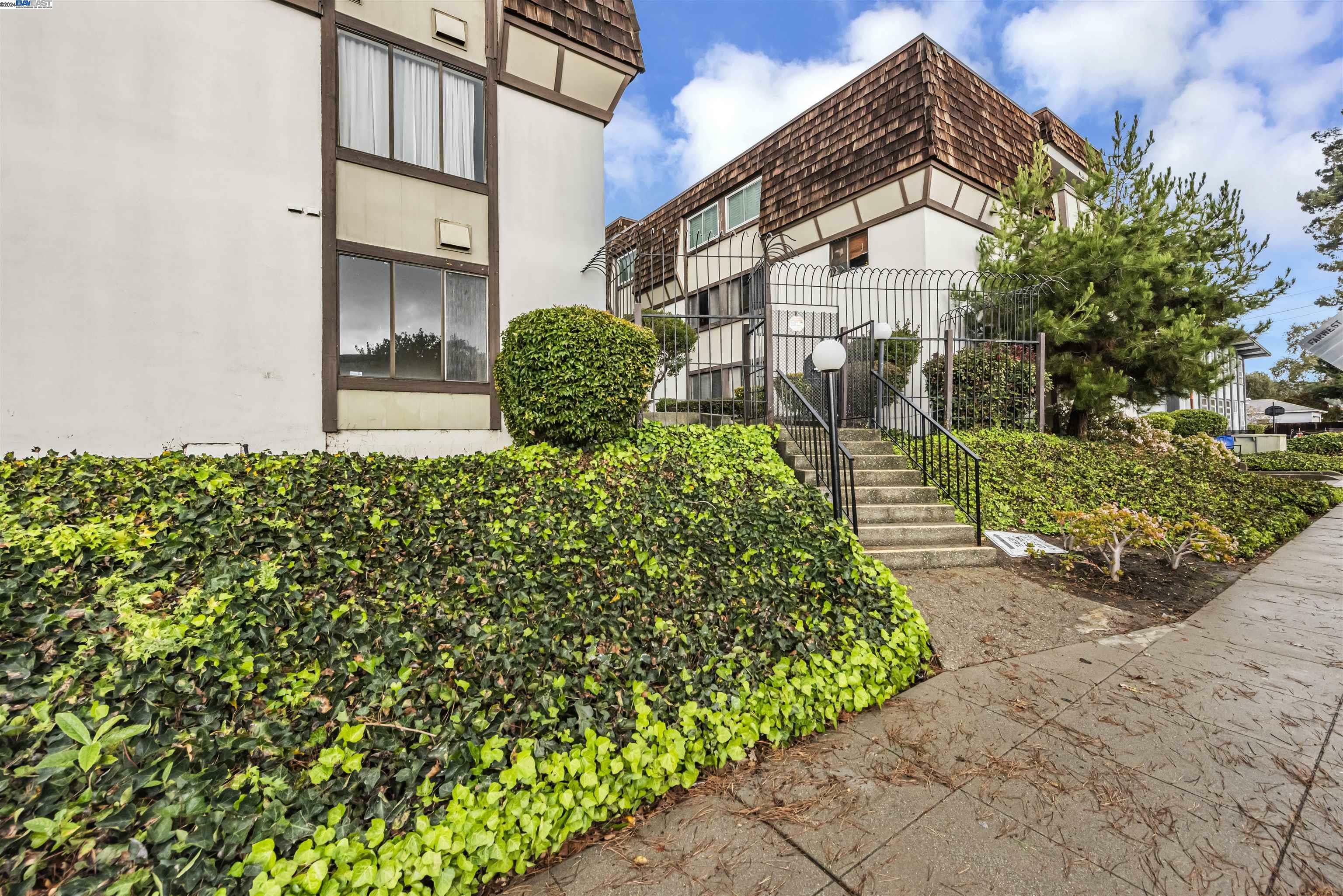 Property Photo:  1550 Bancroft Ave 431  CA 94577 