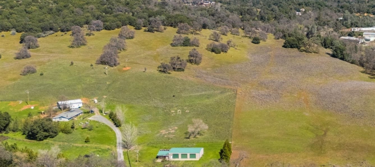 Property Photo:  18515 Rawhide  CA 95327 