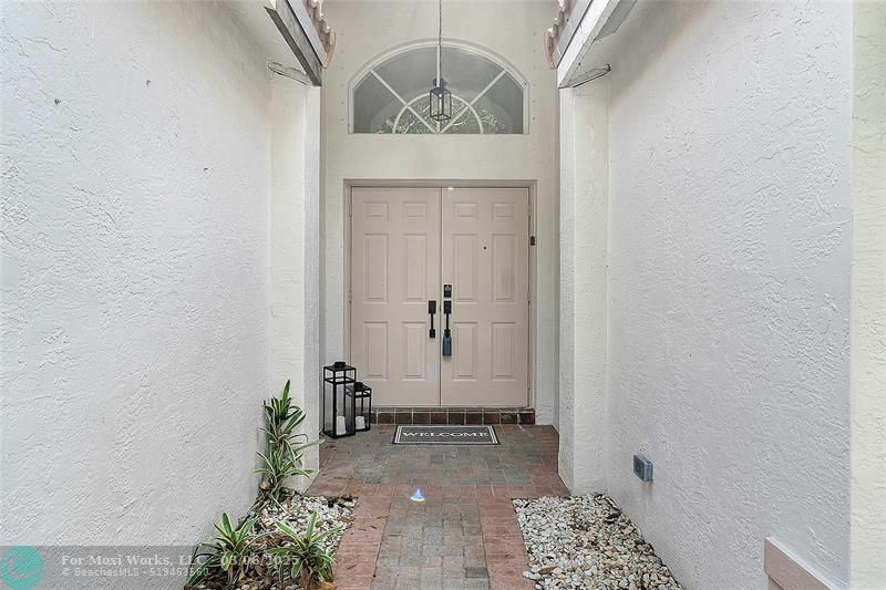 Property Photo:  7898 Samara St  FL 33437 