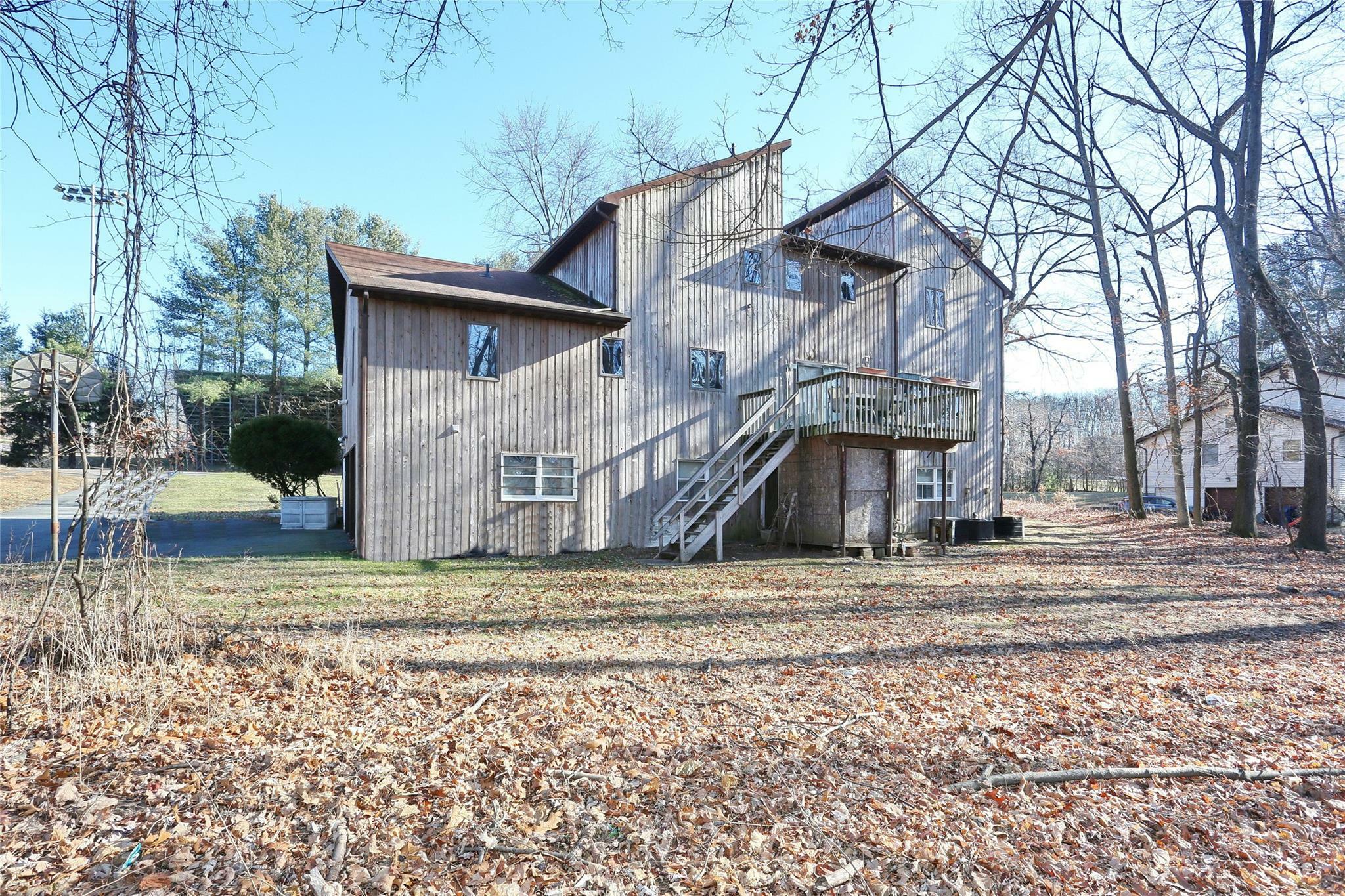 Property Photo:  4 Altman Court  NY 10977 