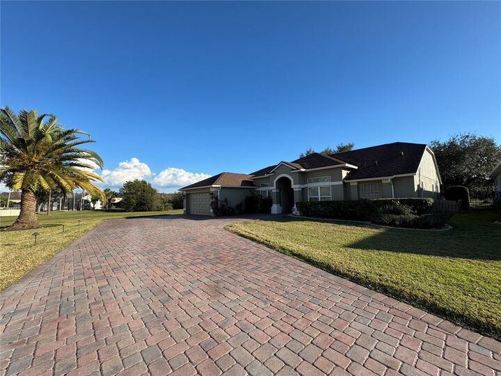 Property Photo: 4872 Brightmour Circle FL 32837