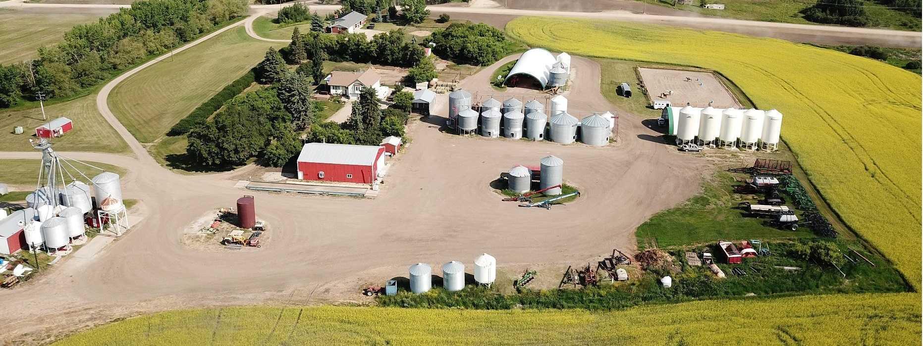 Photo de la propriété:  40527 262 Range Road  AB T4L 1W7 
