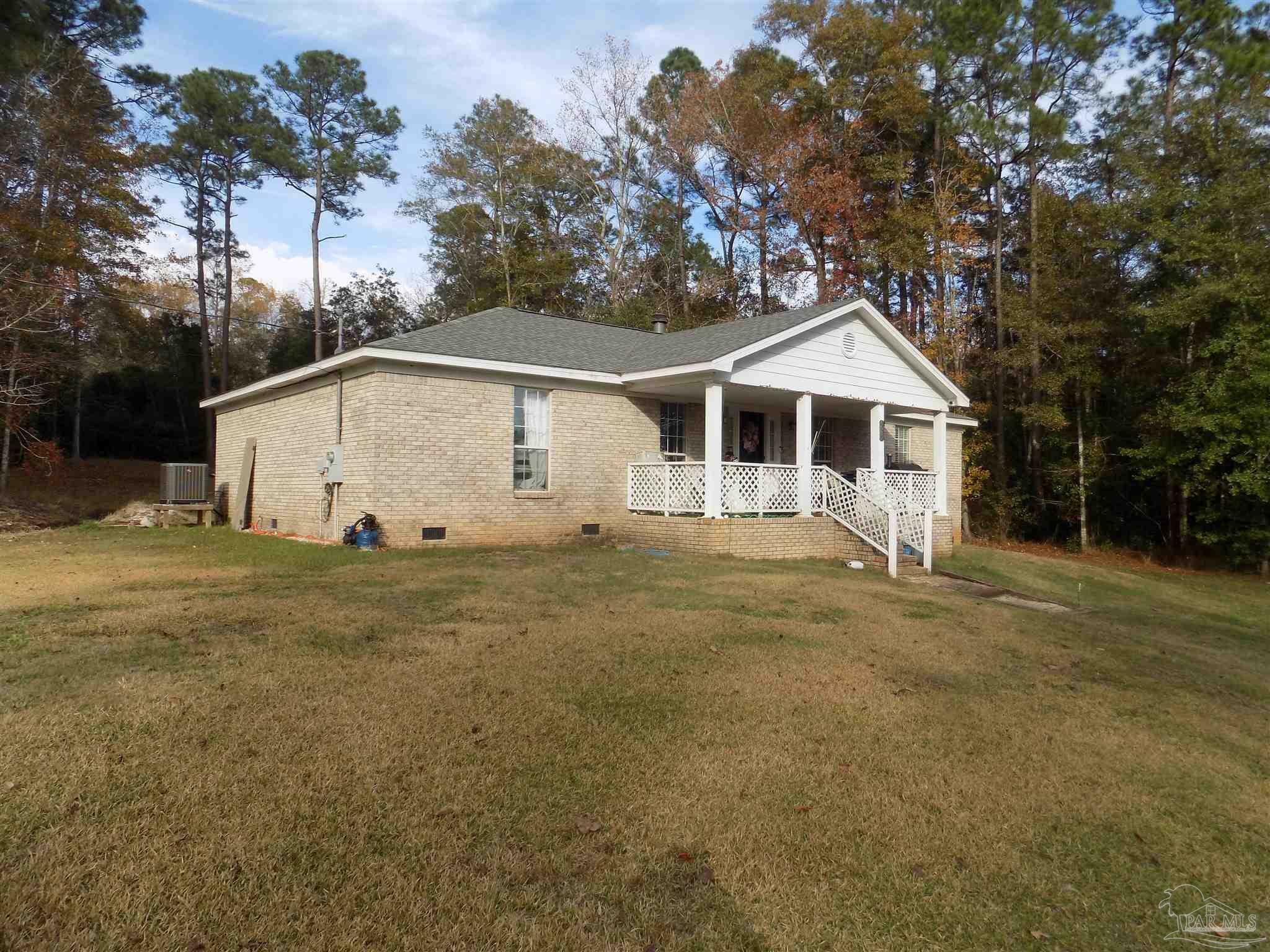 Property Photo:  6082 Four Star Farm Rd  FL 32577 