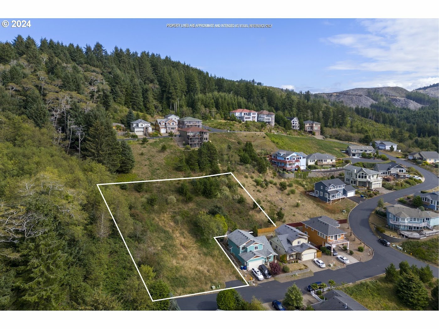 Property Photo: 8900 NE Harbor View Pl OR 97341