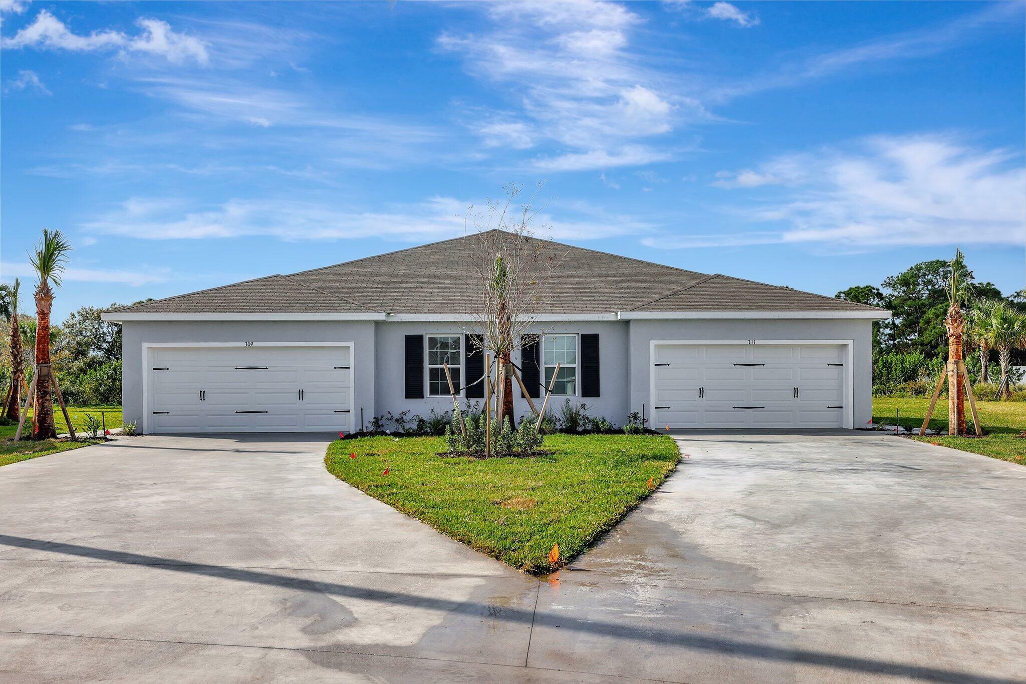 Property Photo:  311 Raspberry Road  FL 34981 