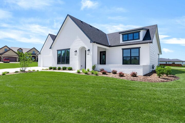 Property Photo:  4622 W Emerald Bay Ct  KS 67205 