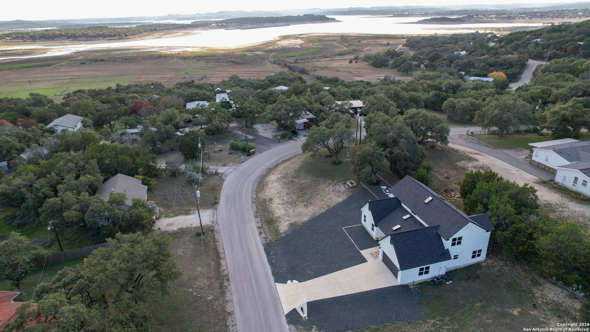 Property Photo: 1090 Arcadia Dr TX 78133