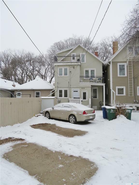 Property Photo:  524 4th Avenue N  SK S7K 2M7 