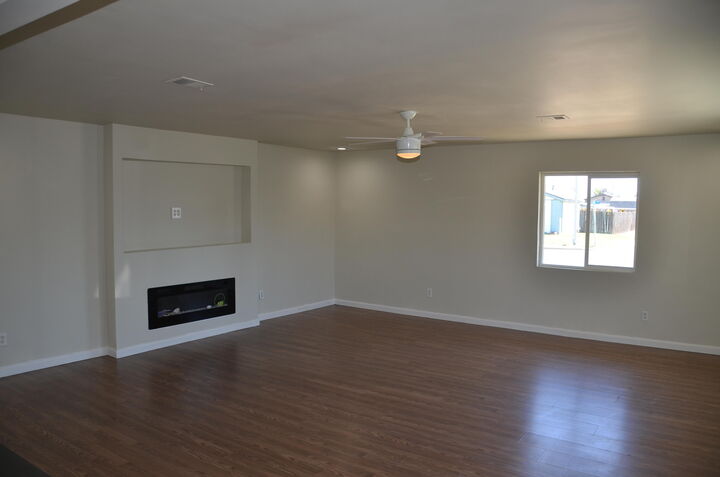 Property Photo: 19760 Park Lane CA 93245