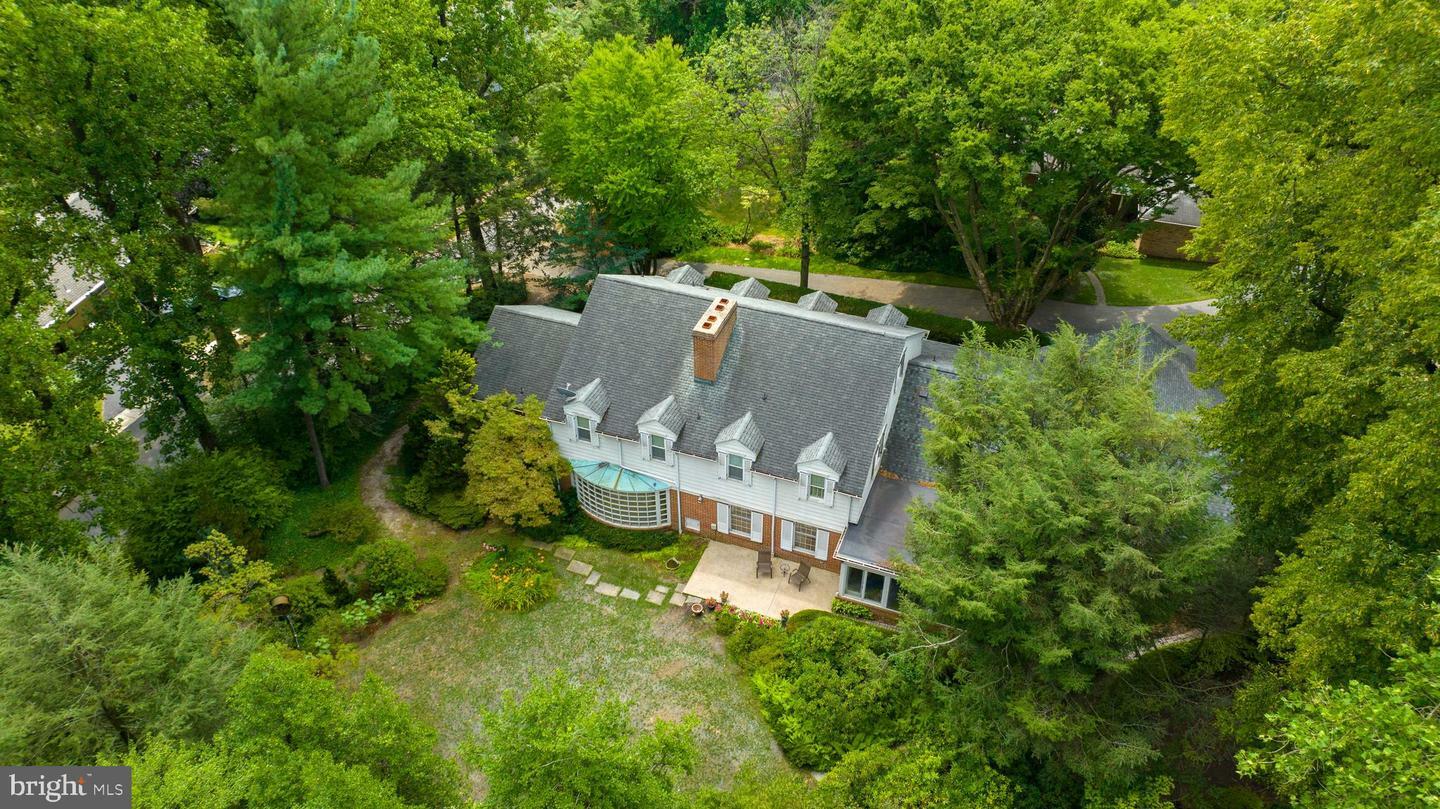 Property Photo:  112 Hillside Road  PA 17104 