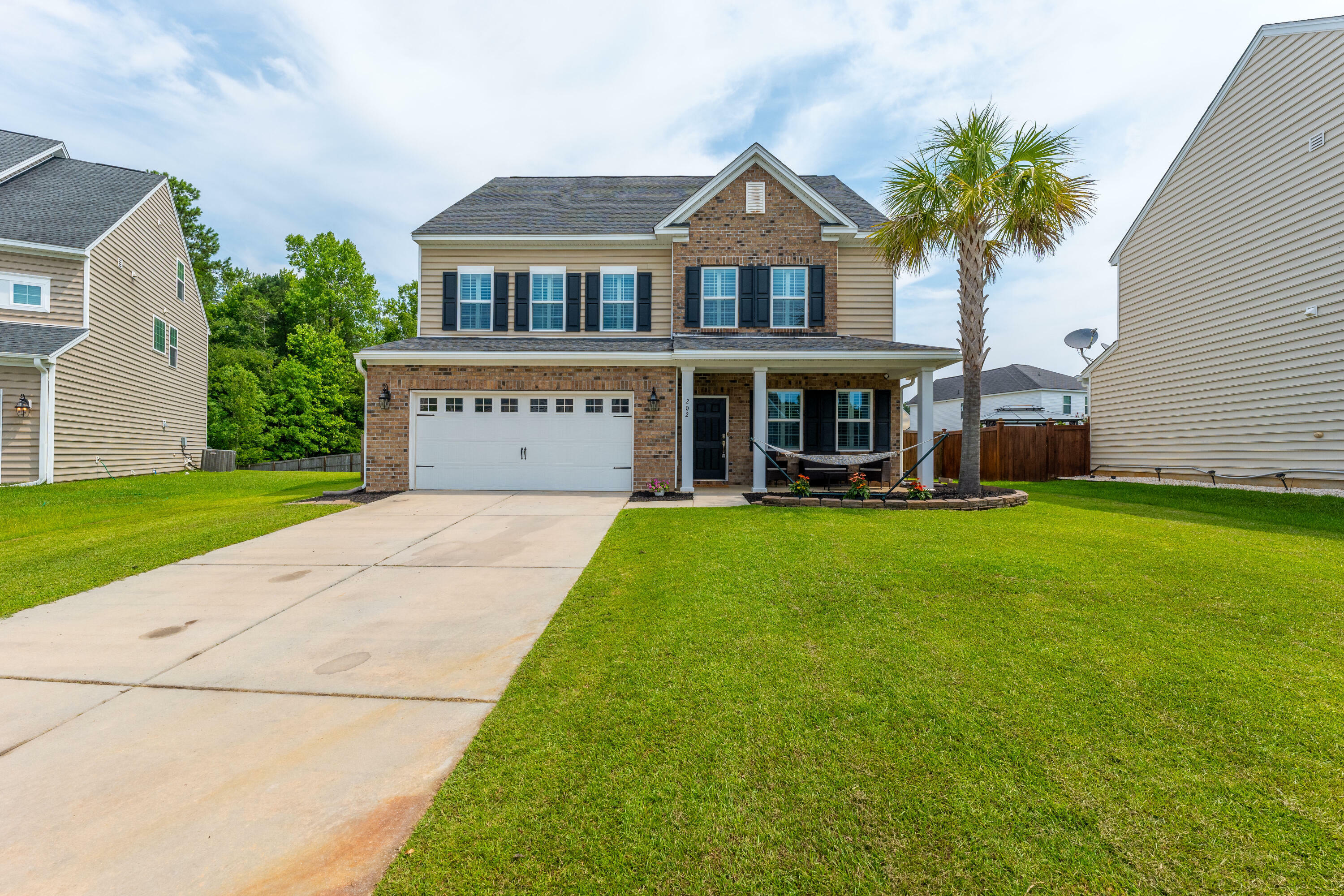 Property Photo:  202 Lab Court  SC 29461 