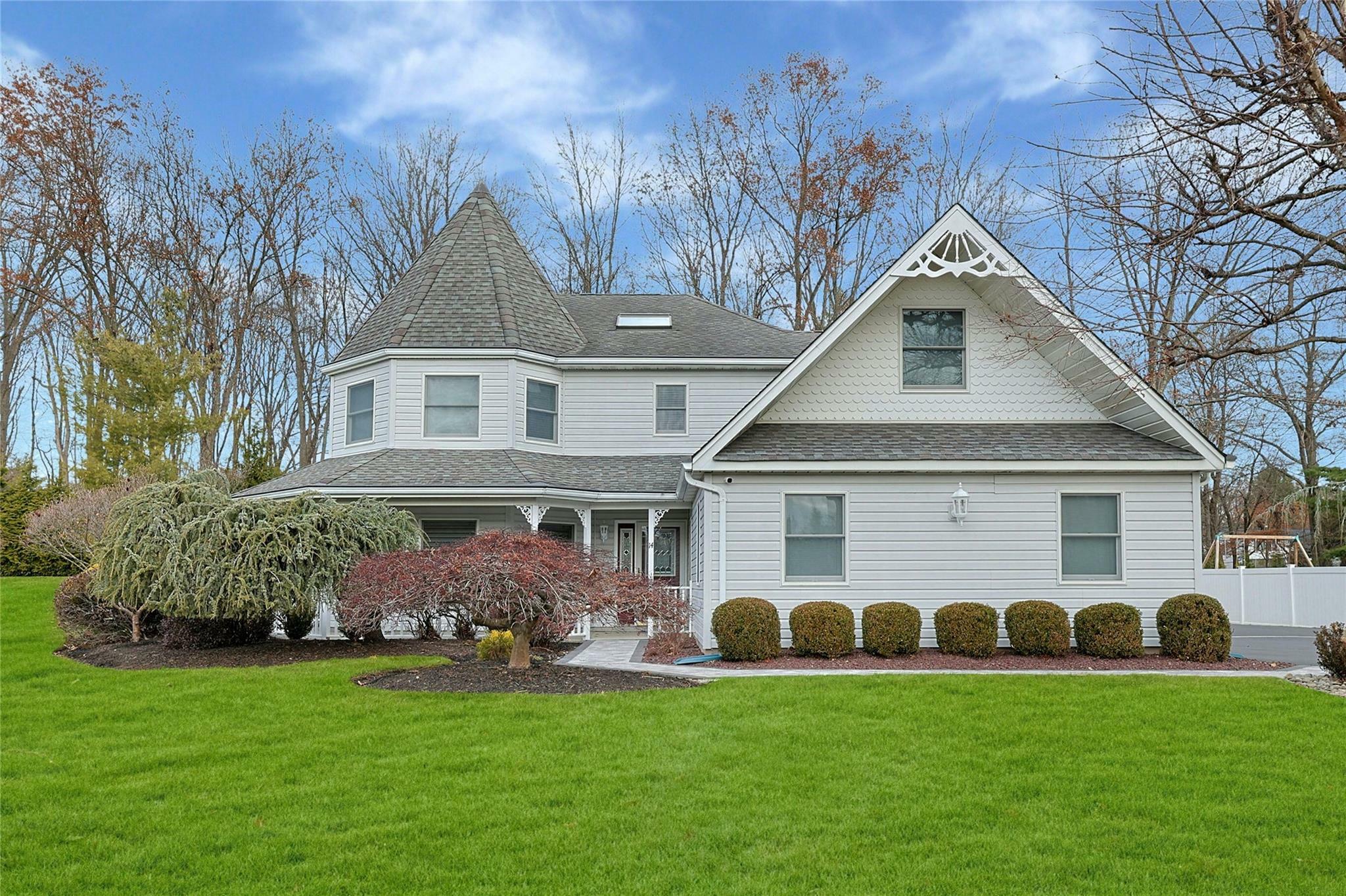 Property Photo:  14 Cragmere Oval  NY 10956 