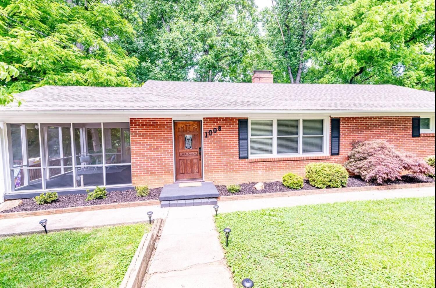 Property Photo:  1008 Biltmore Avenue  VA 24502 