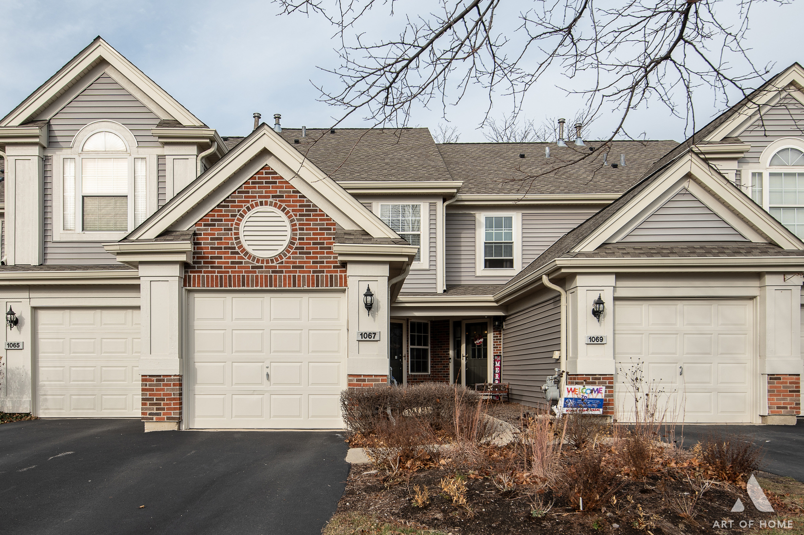 Property Photo:  1067 Talbots Lane  IL 60007 