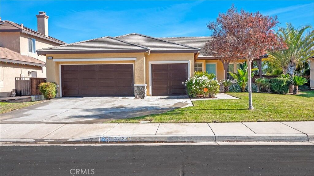 Property Photo: 23682 Lima Corte CA 92883