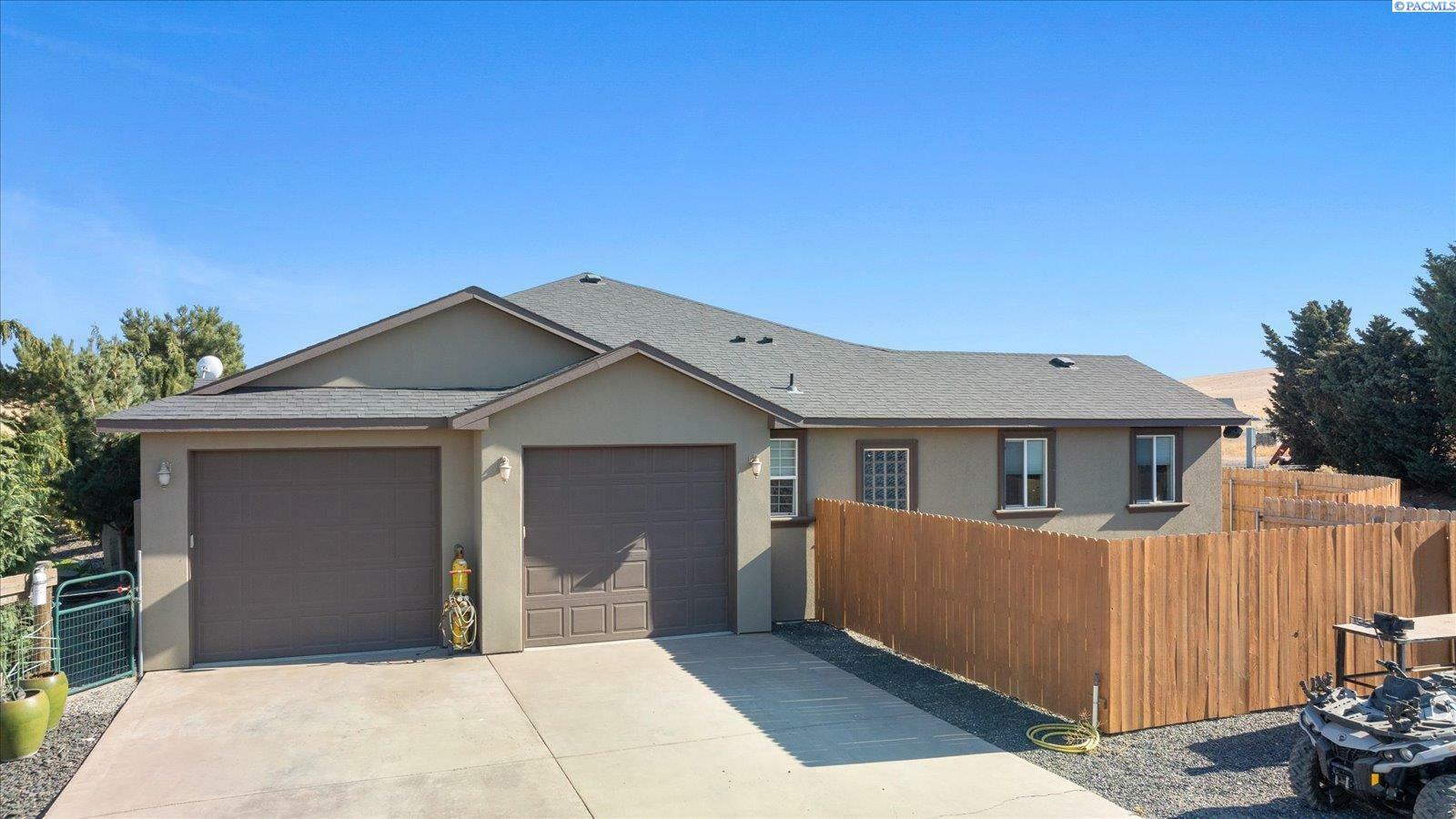 Property Photo:  289225 E SR 397  WA 99337 