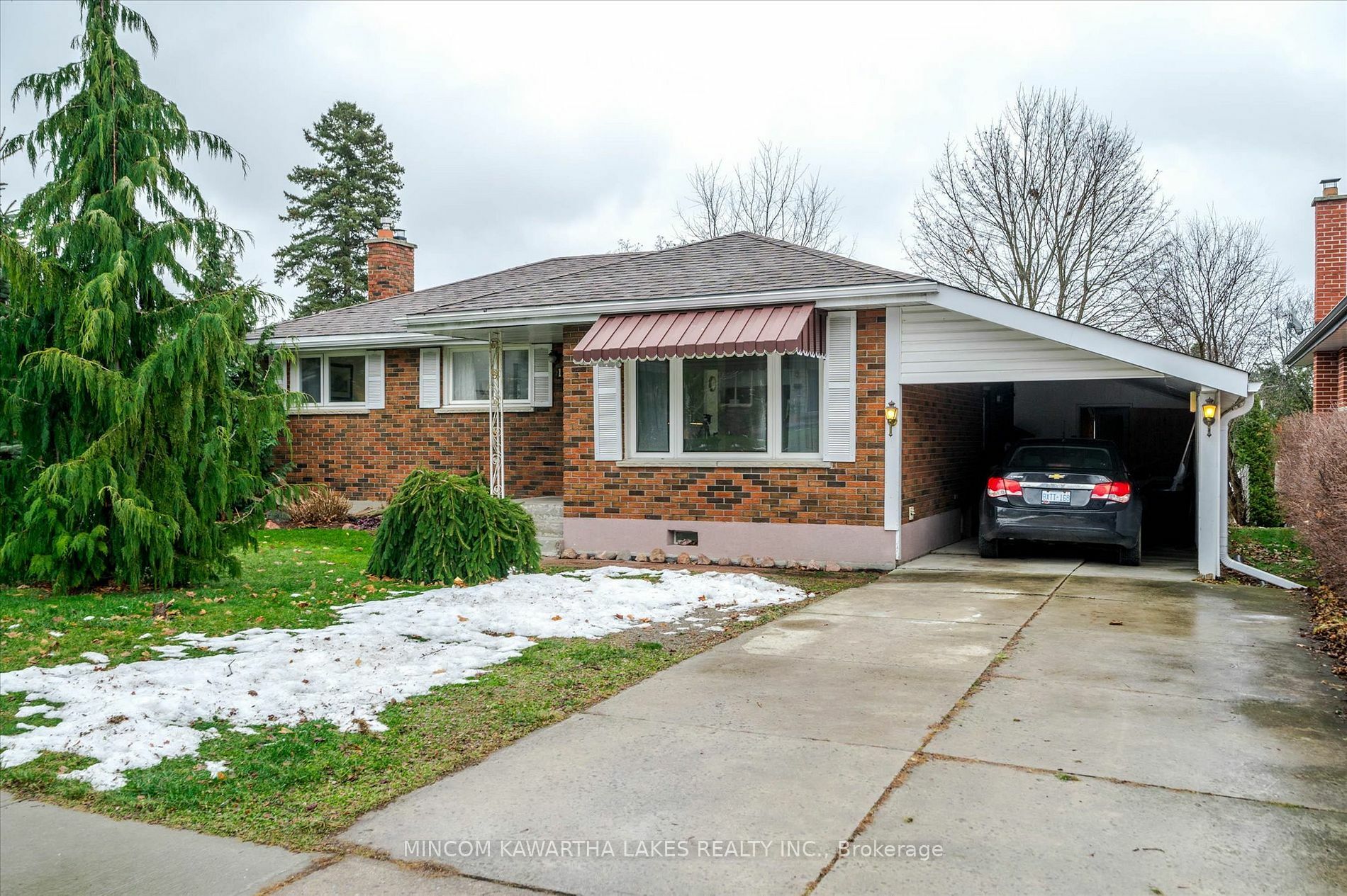 Property Photo:  1196 Royal Dr  ON K9H 6R1 