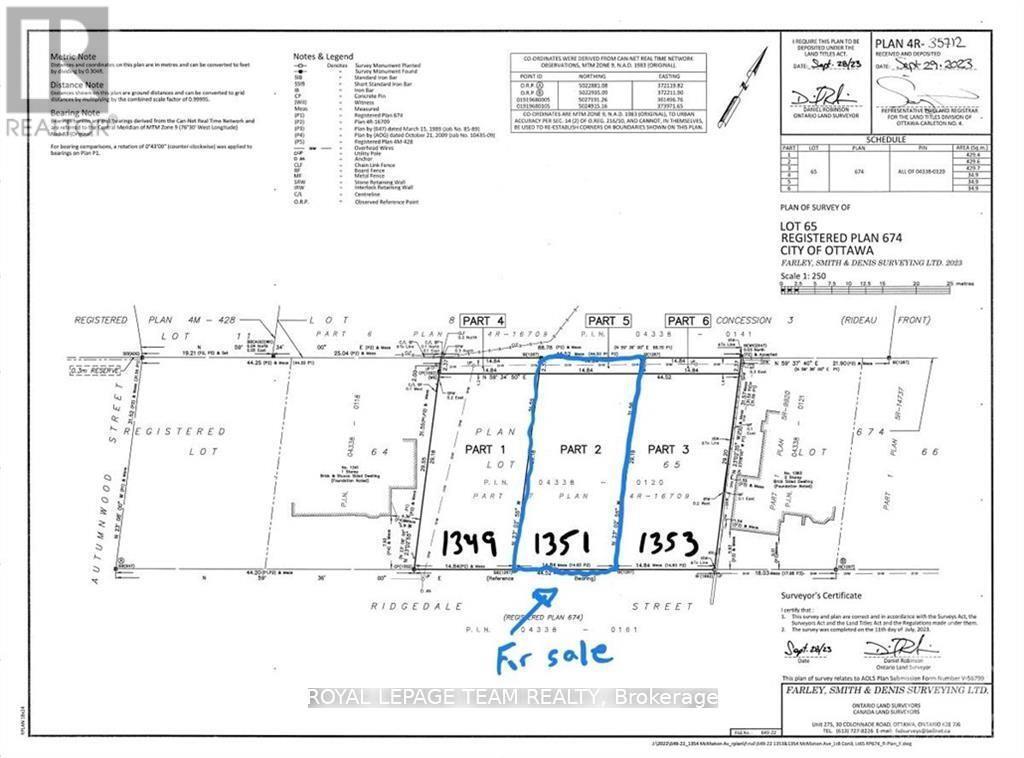 Property Photo:  1351 Ridgedale Street  ON K1T 1C4 