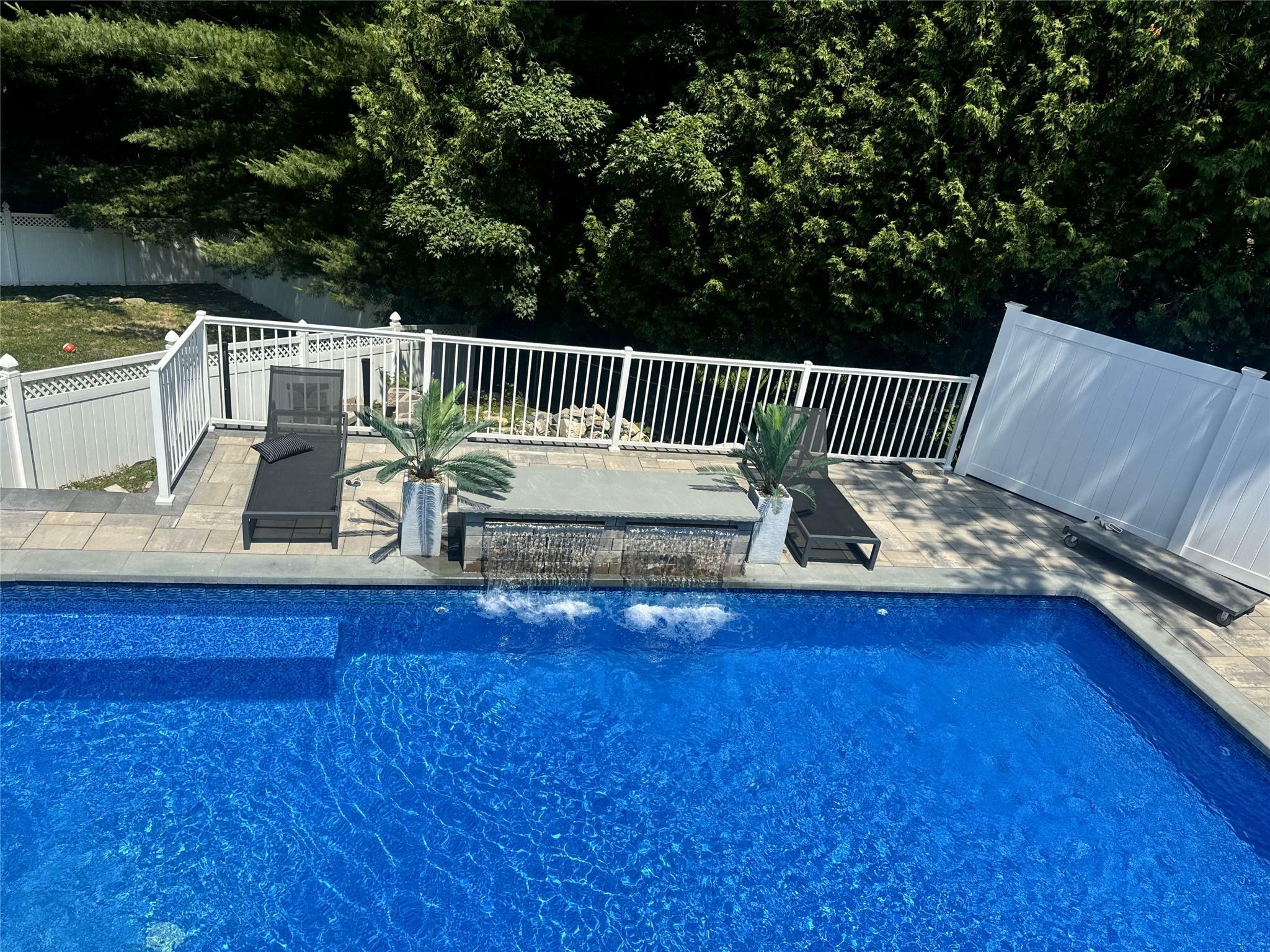 Property Photo:  96 Suffern Lane  NY 10984 