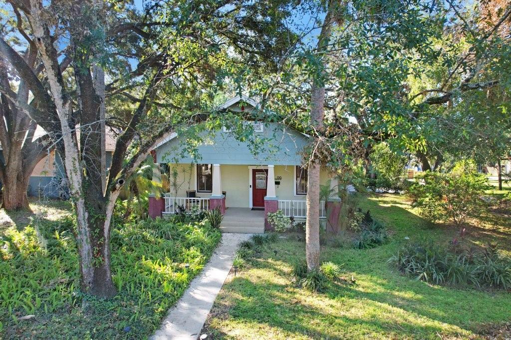 Property Photo:  816 W Idlewild Avenue  FL 33604 