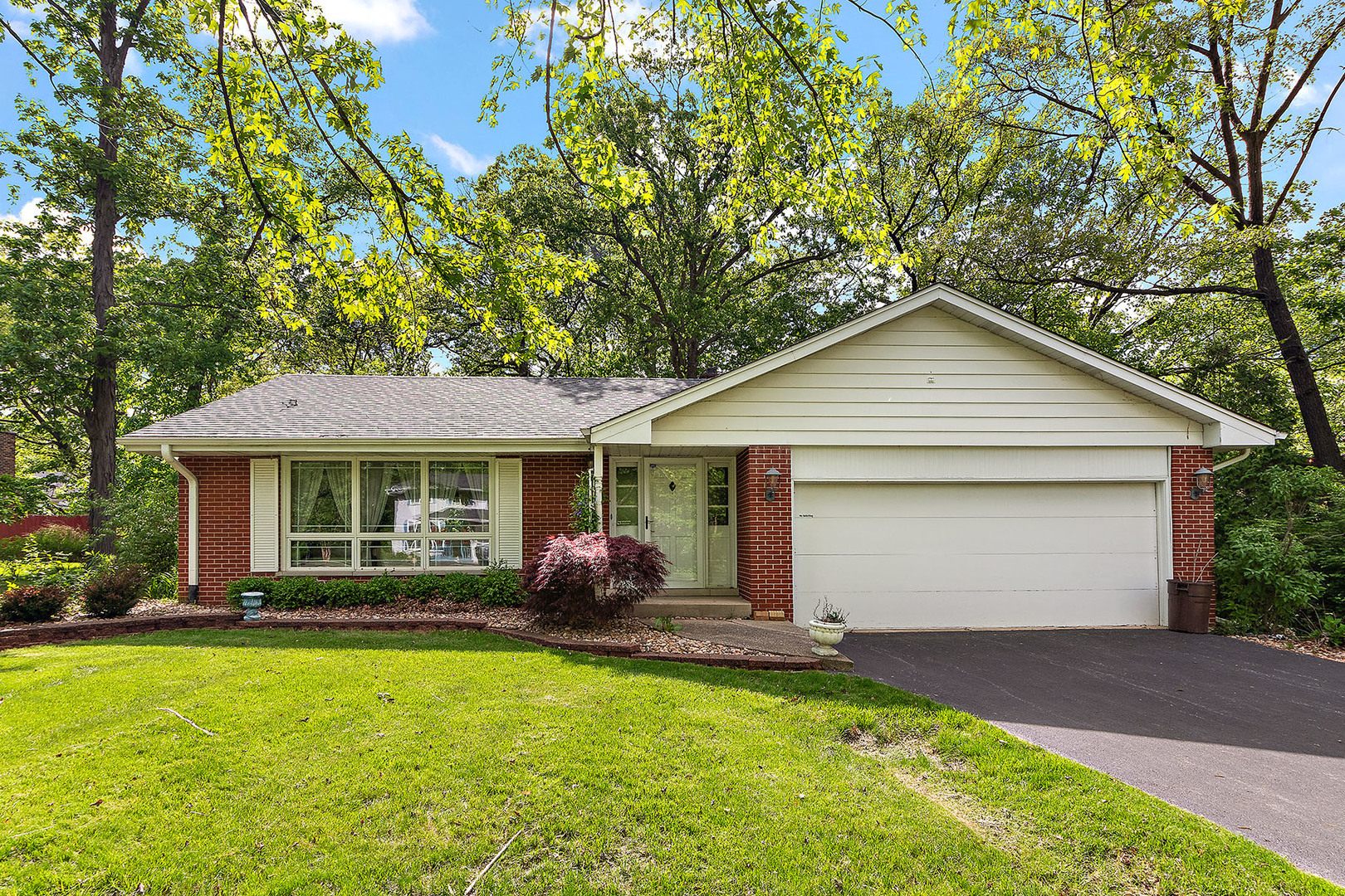 Property Photo:  3530 Chalet Lane  IL 60417 