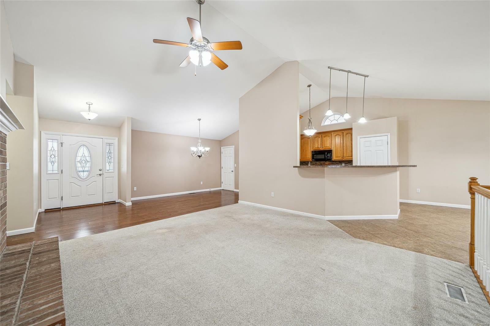 Property Photo:  10 Berrywine Court  MO 63010 