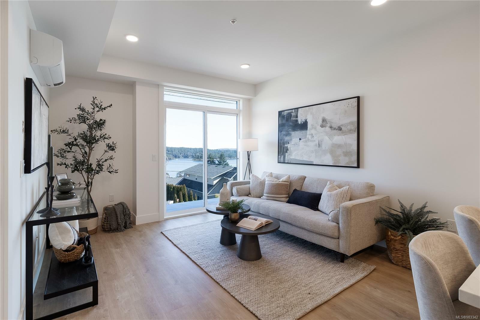 Property Photo: 201 Dogwood Dr 103 BC V9G 0C3
