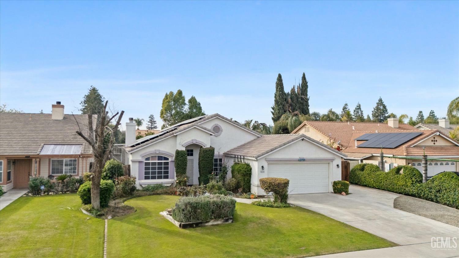 Property Photo:  5711 Greenhorn Mountain Court  CA 93313 