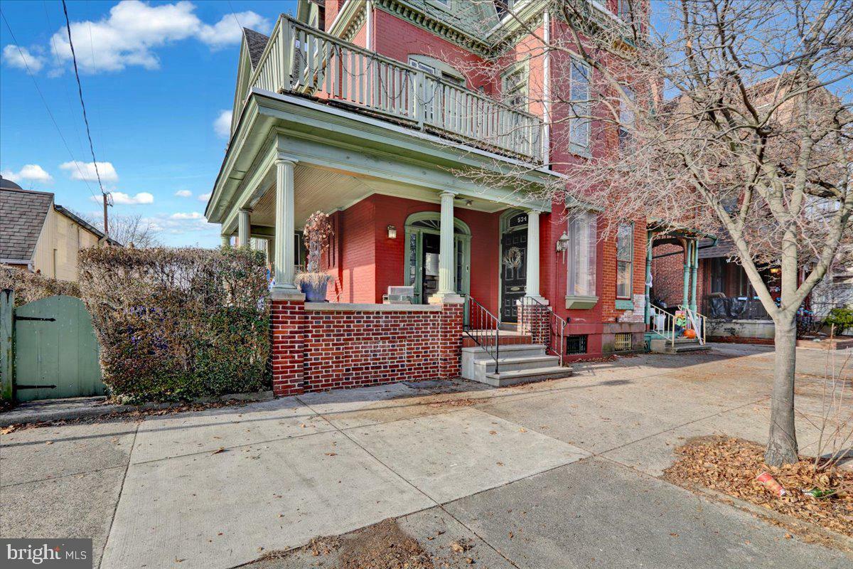 Property Photo:  534 Centre Avenue  PA 19601 