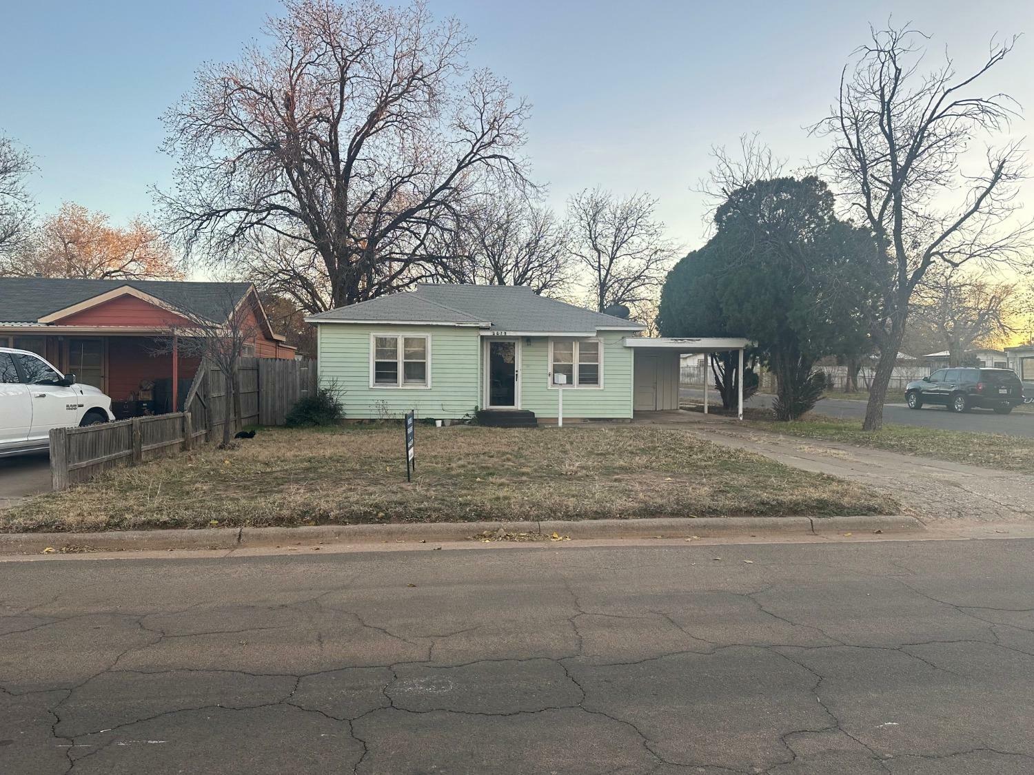 Property Photo: 4823 38th Street TX 79414