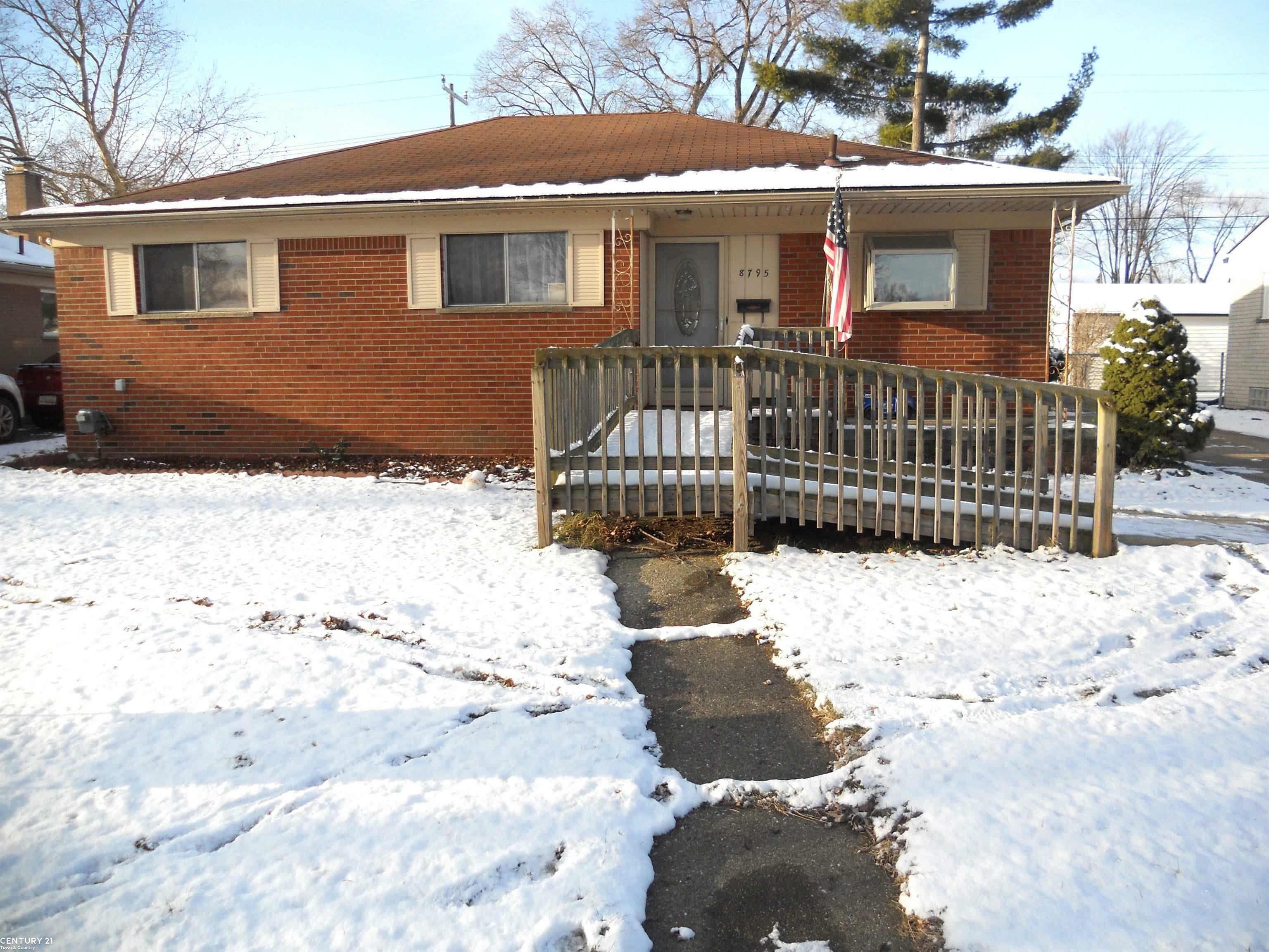 Property Photo:  8795 Headley Drive  MI 48314 