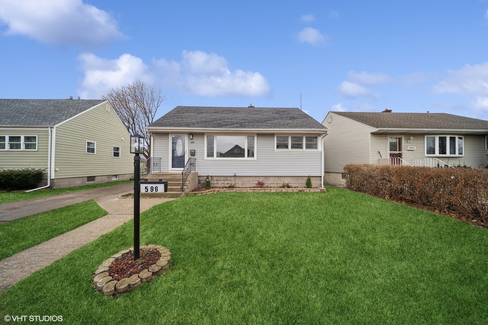 Property Photo:  596 Mackinaw Avenue  IL 60409 