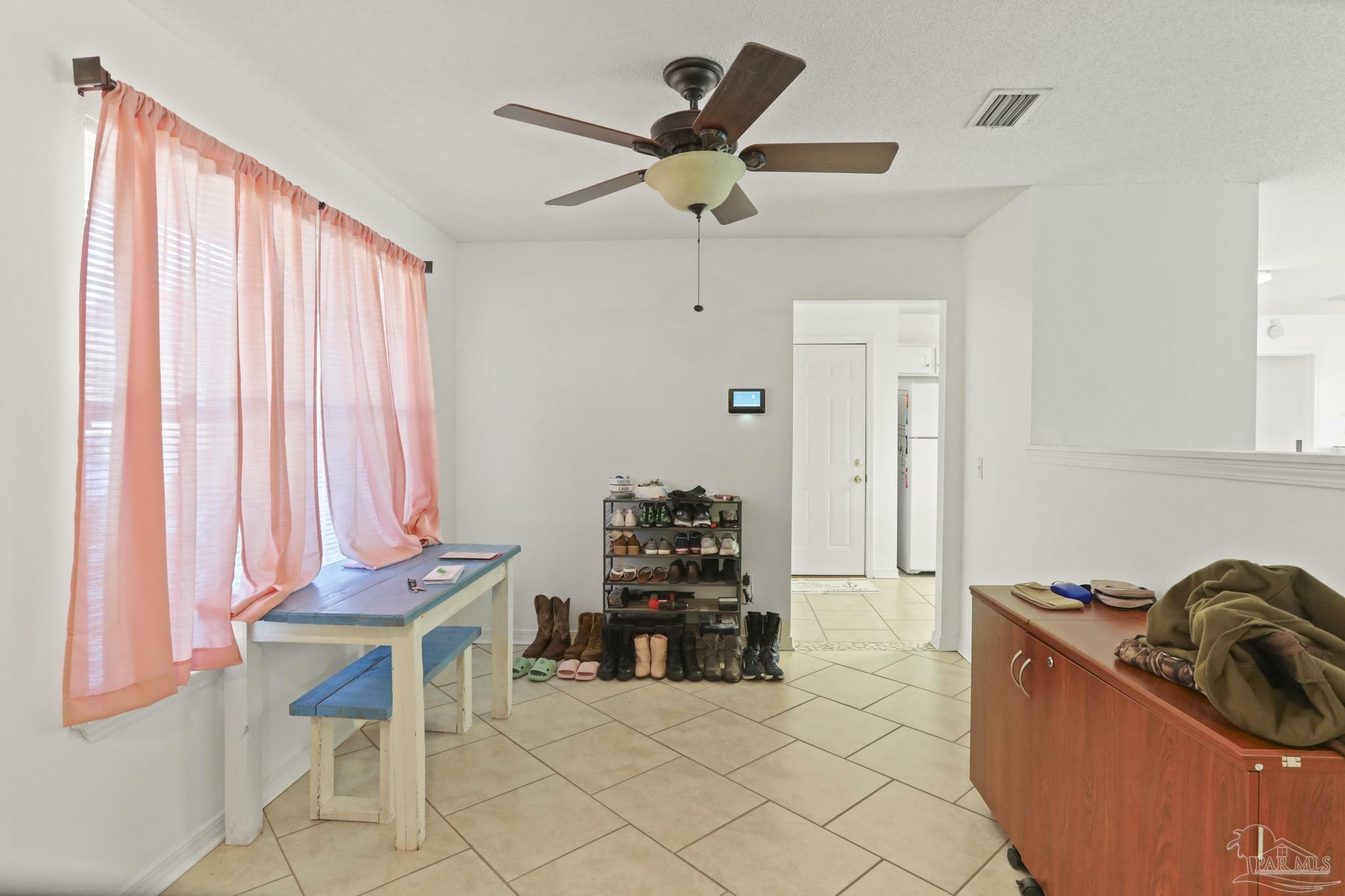 Property Photo:  2811 Indiana Ave  FL 32526 