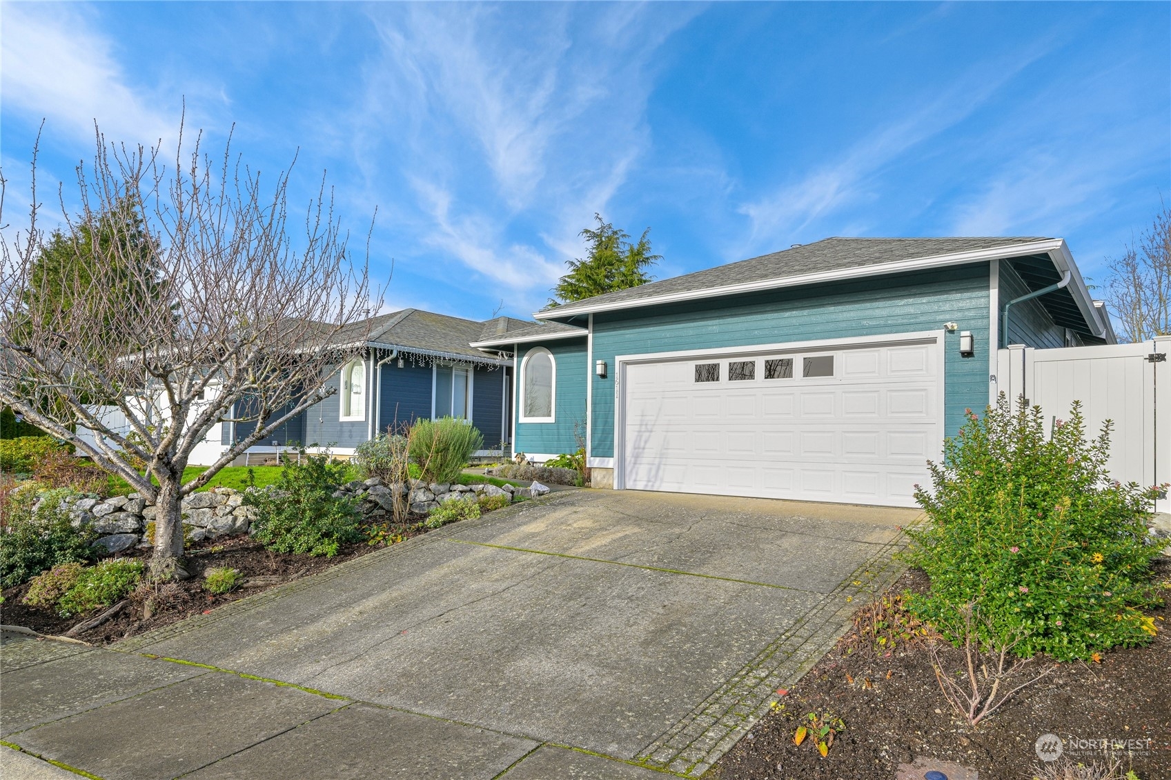 Property Photo:  1611  Valhalla Street  WA 98226 