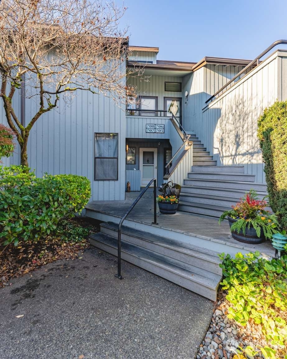 Property Photo: 7806 Birch Bay Dr 708 WA 98230