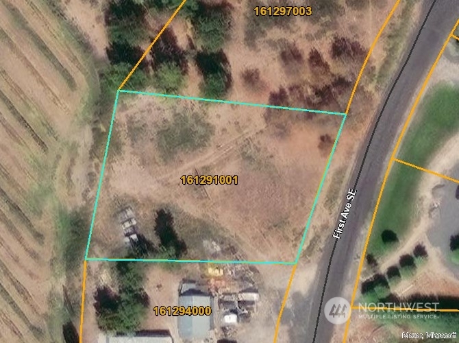 Property Photo:  0 Nna  First Ave (Lot 6)  SE  WA 99344 