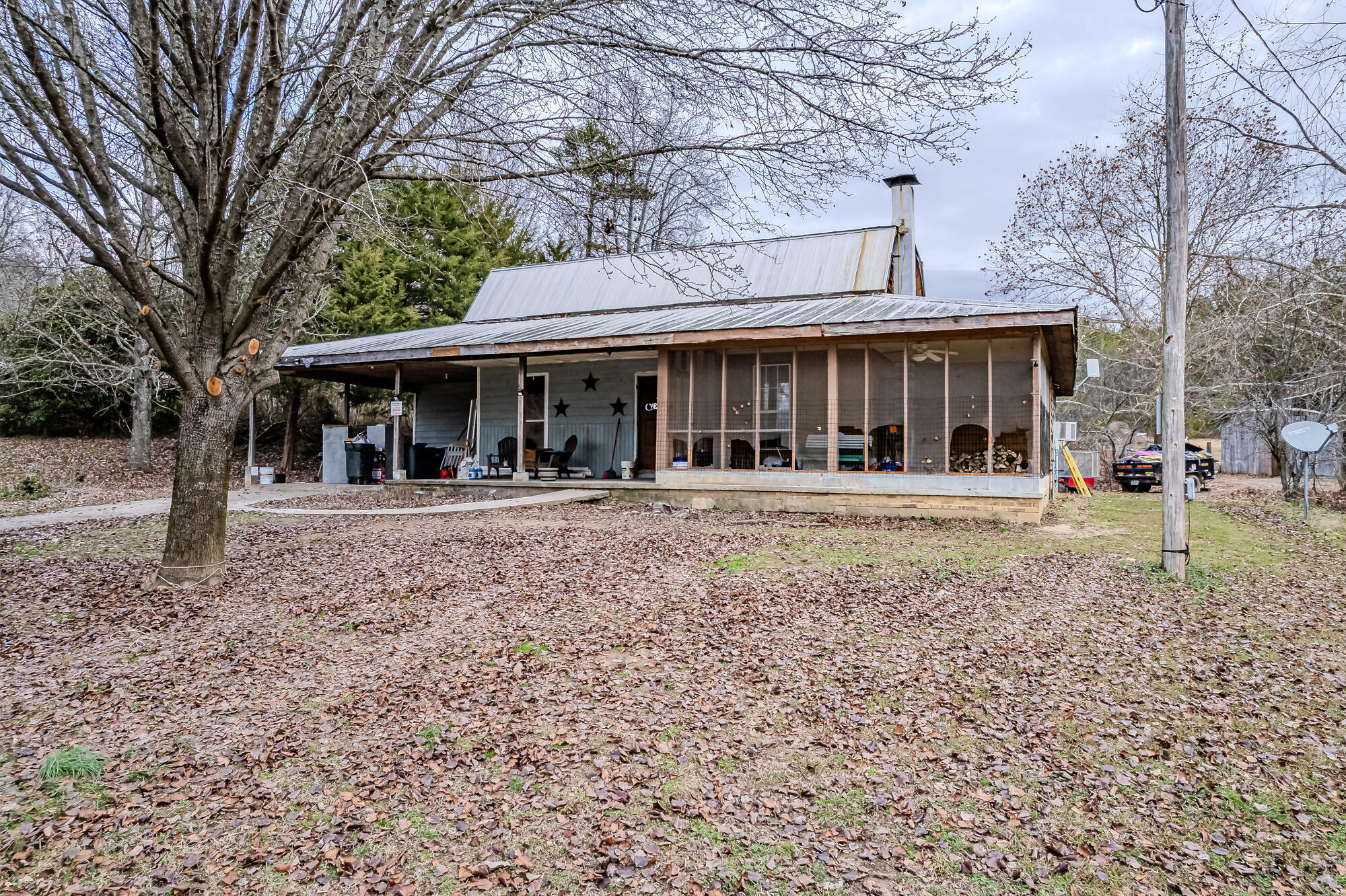 Property Photo:  418 County Road 188  TN 37322 