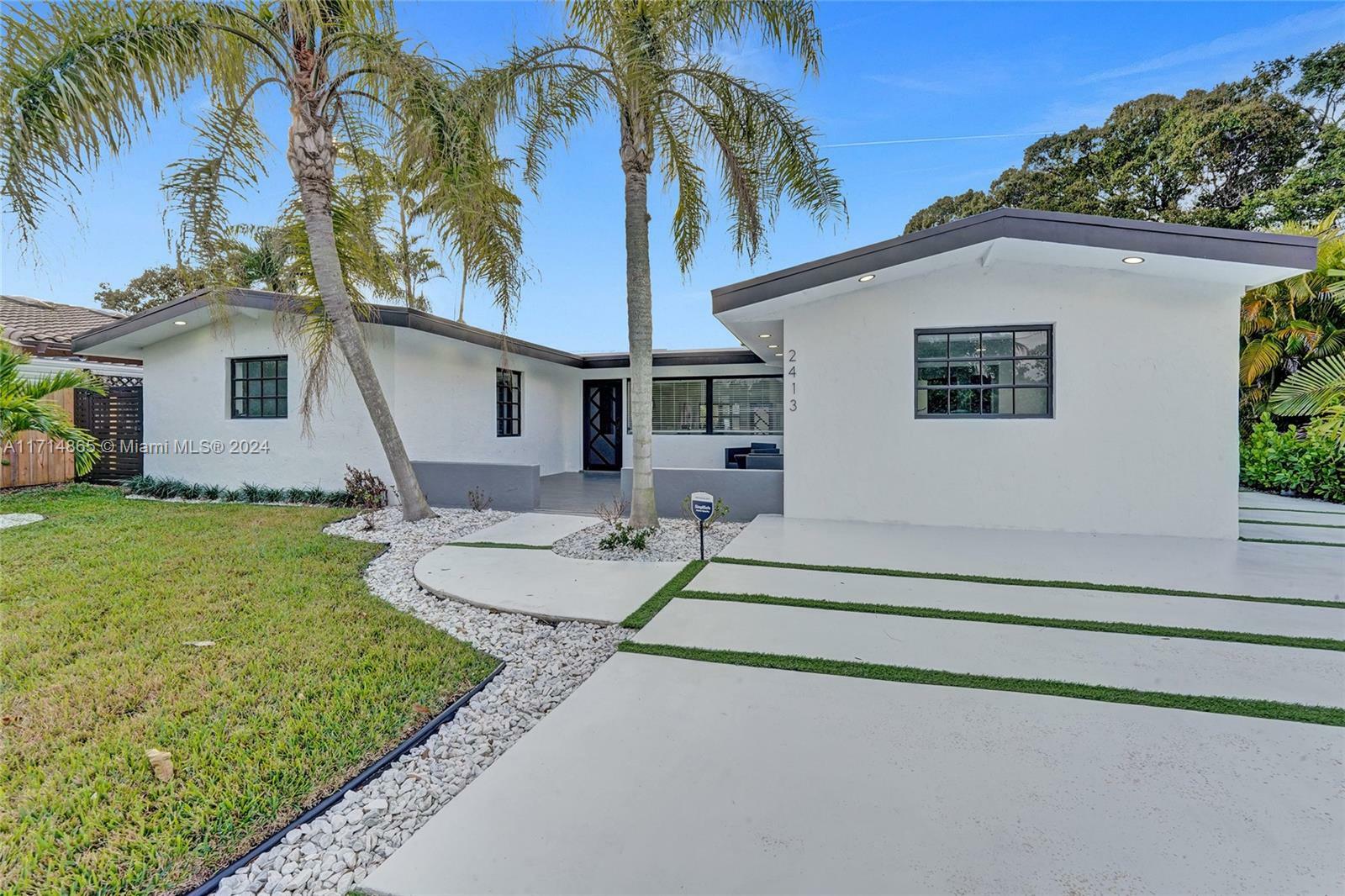 Property Photo:  2413 Gulfstream Ln  FL 33312 