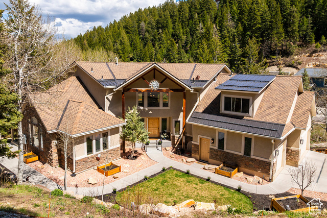 Property Photo: 255 Paradise Rd UT 84098