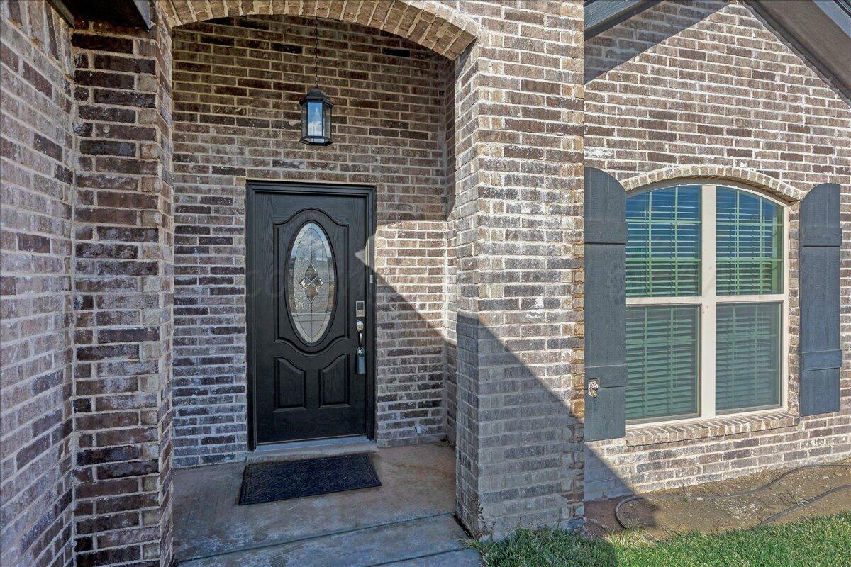 Property Photo:  1807 Fox Hollow Avenue  TX 79108-4333 