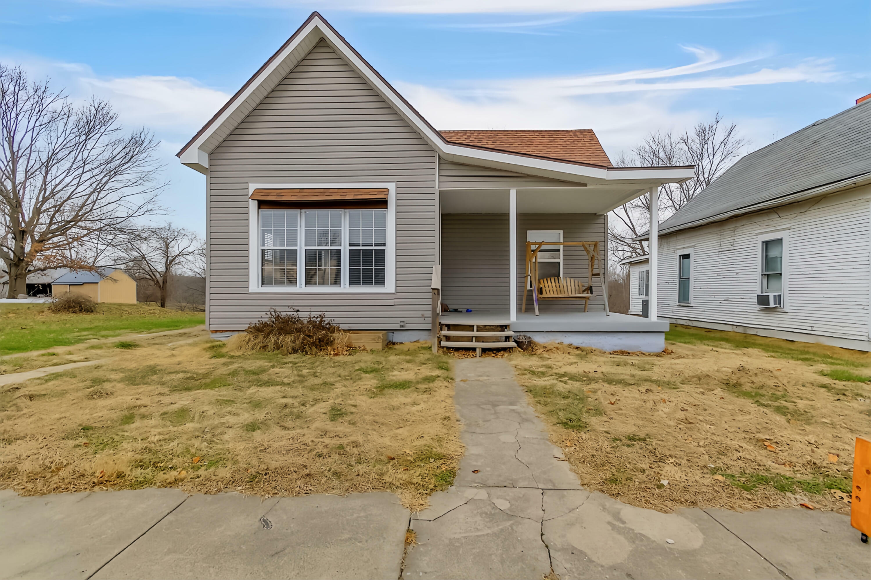 Property Photo:  505 Collier St  MO 65059 