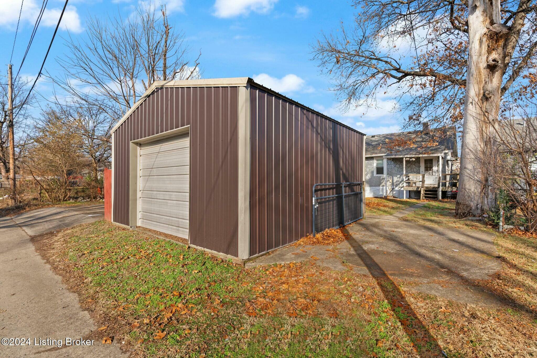 Property Photo:  714 Iowa Ave  KY 40208 