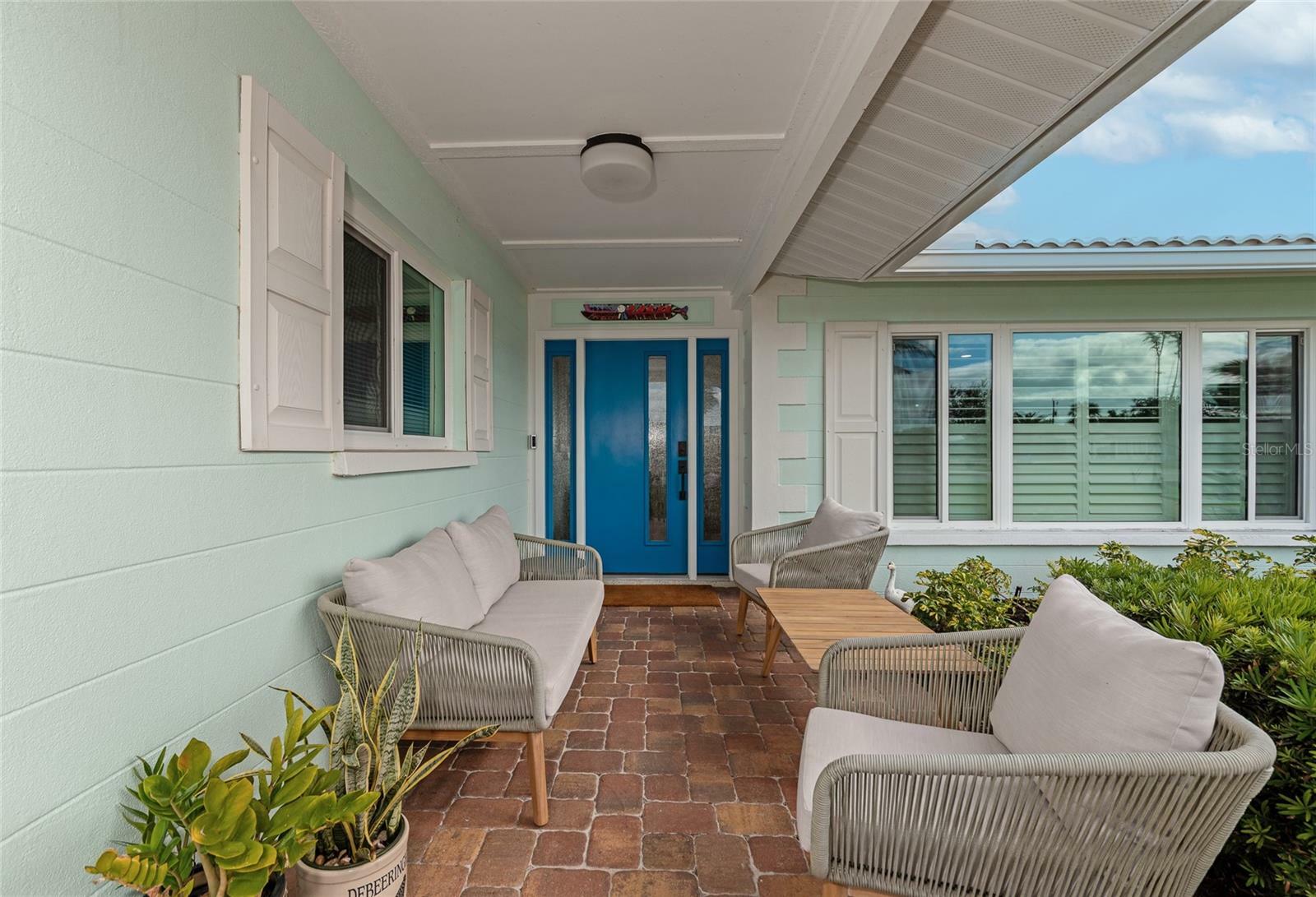 Property Photo:  833 Harbor Drive S  FL 34285 