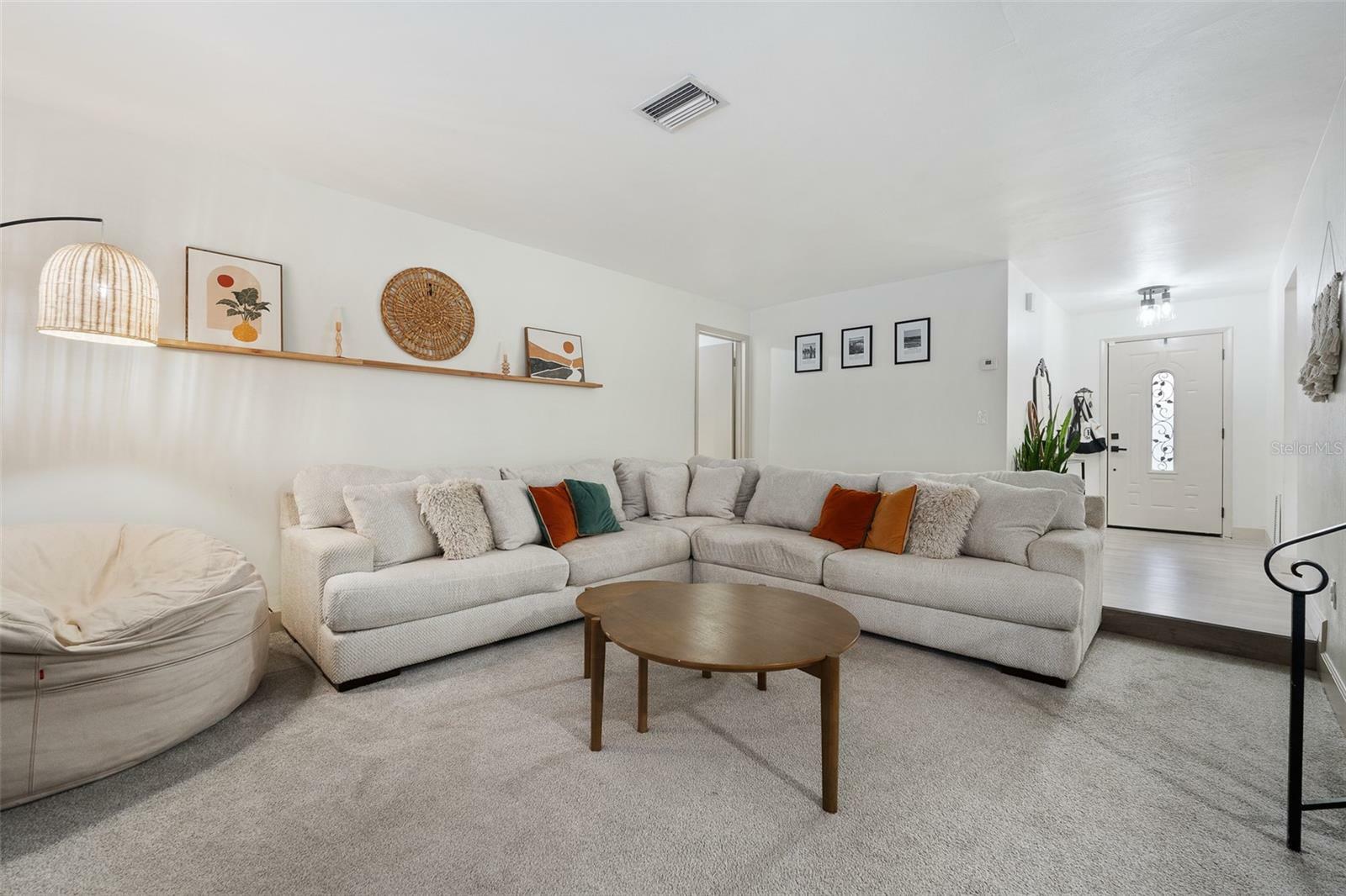Property Photo: 1422 Tierra Circle FL 32792